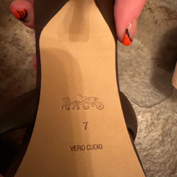 Coach heels - Picture 4 of 4